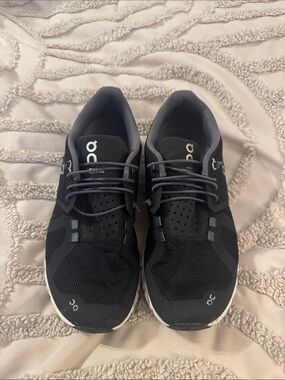 On Running Women's Black Athletic Cloud-Style Running Shoes